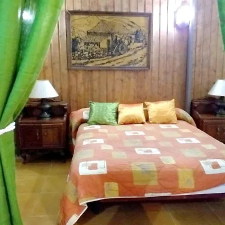House With 3 Bedrooms In With Wonderful Mountain View Terrace And Wifi 3 Km From The Beach Prázdninový dům *